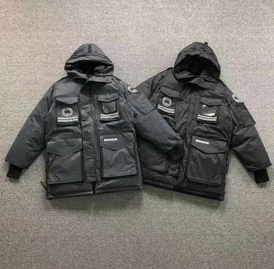 ￥918 C⭐N⭐⭐A G⭐⭐⭐E DOWN JACKETS 3110181216（im 170cm 60kg i wear size S in the phot）