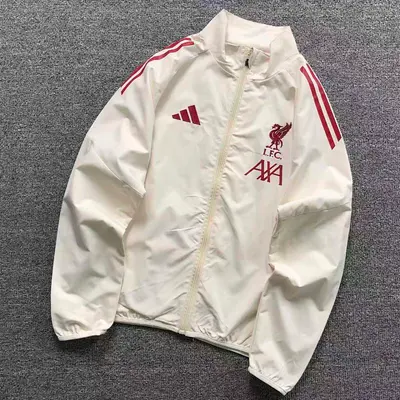 ￥195 FOOTBALL JACKET 11102024002（im 170cm 60kg i wear size M in the phot）