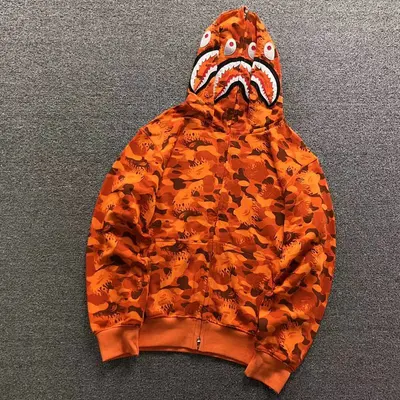 ￥238 BAPE HOODIE 4110200277（im 170cm 60kg i wear size L in the phot)