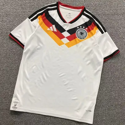 ￥78 FOOTBALL T-SHIRT 11102007002（im 170cm 60kg i wear size M in the phot）