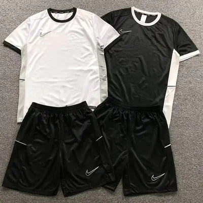 ￥85 N⭐K⭐ T-SHIRT SHORTS 11102004002（im 170cm 60kg i wear size L in the phot）