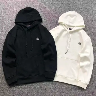 ￥215 L⭐ HOODIE 2110213201 （im 170cm 60kg i wear size M in the phot）