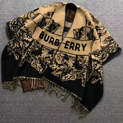 ¥138 B⭐R⭐E⭐RY SHAWL 510240776 ( 长154CM*宽135CM)