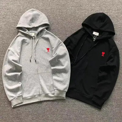 ¥215 AMI HOODIE 2110241601(im 170cm 60kg i wear size L in the phot)