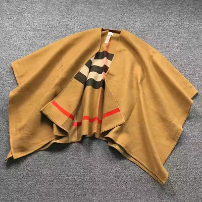 ¥135 B⭐R⭐E⭐RY SHAWL 510240876 ( 长154CM*宽135CM)