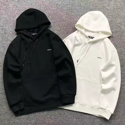 ¥215 H⭐G⭐ B⭐⭐S HOODIE 2110242601(im 170cm 60kg i wear size M in the phot)
