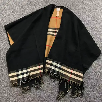 ¥135 B⭐R⭐E⭐RY SHAWL 510240576 ( 长154CM*宽135CM)