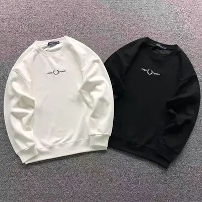 ¥175 FRED PERRY HOODIE 2110253001(im 170cm 60kg i wear size L in the phot)