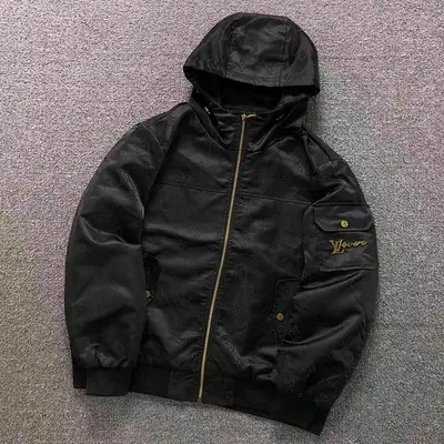 ¥358 L⭐ JACKET 3110280721(im 170cm 60kg i wear size L in the phot)