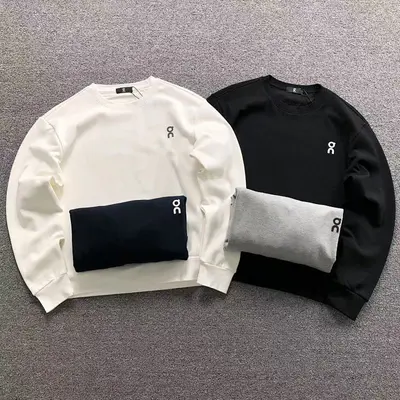 ¥125 ON HOODIE 310294303(im 170cm 60kg i wear size L in the phot)