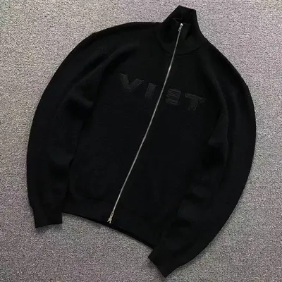 ¥195 VETEMENTS SWEATER 41102904145(im 170cm 60kg i wear size S in the phot)