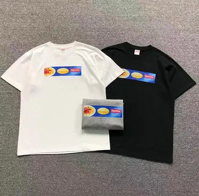 ¥95 S⭐⭐R⭐⭐E T-SHIRT 1110291002(im 170cm 60kg i wear size L in the phot)
