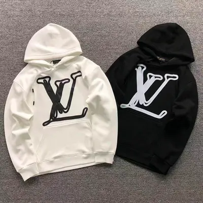 ￥215 L⭐ HOODIE 2110305701（im 170cm 60kg i wear size M in the phot）