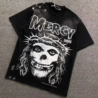 ￥135 HELLSTAR T-SHIRT 3111011472（im 170cm 60kg i wear size M in the phot）