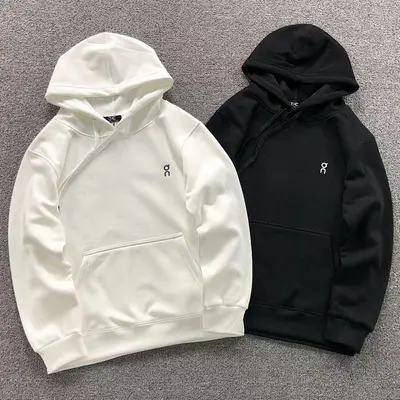 ￥215 ON HOODIE 2111030901（im 170cm 60kg i wear size M in the phot）