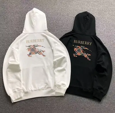 ¥185 B⭐R⭐E⭐RY HOODIE 3111051719(im 170cm 60kg i wear size S in the phot)