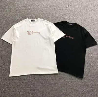 ¥85 L⭐ T-SHIRT 2111053301(im 170cm 60kg i wear size M in the phot)