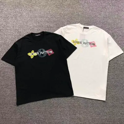 ¥85 L⭐ T-SHIRT 2111053401(im 170cm 60kg i wear size M in the phot)