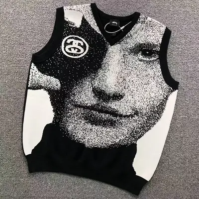 ￥185 STUSSY VEST 21111218001（im 170cm 60kg i wear size M in the phot）
