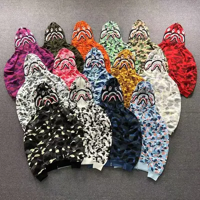 ￥238 BAPE HOODIE 4111080677（im 170cm 60kg i wear size L in the phot）