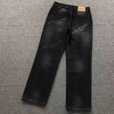 ￥245 B⭐L⭐⭐⭐IA⭐A TROUSERS 3111080705（im 170cm 60kg i wear size 32 in the phot）