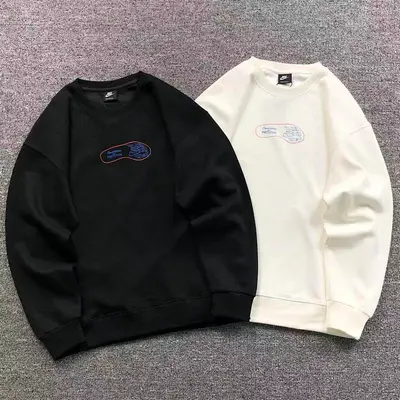 ￥175 N⭐K⭐ HOODIE 2111111401（im 170cm 60kg i wear size M in the phot）