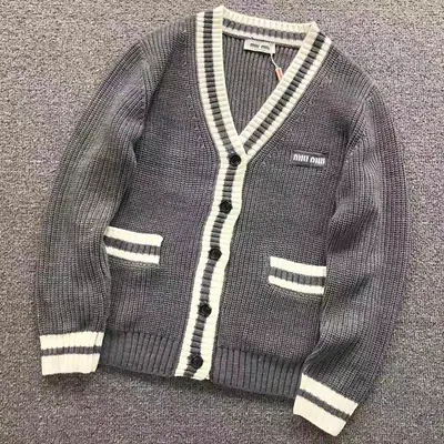 ￥188 M⭐U M⭐U SWEATER 4111172477（im 170cm 60kg i wear size 36 in the phot）