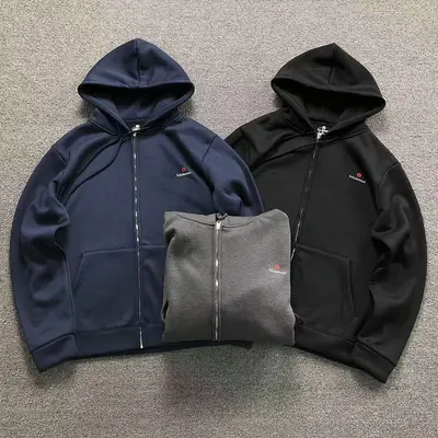 ￥215 LULULEMON HOODIE 2111191001（im 170cm 60kg i wear size L in the phot）
