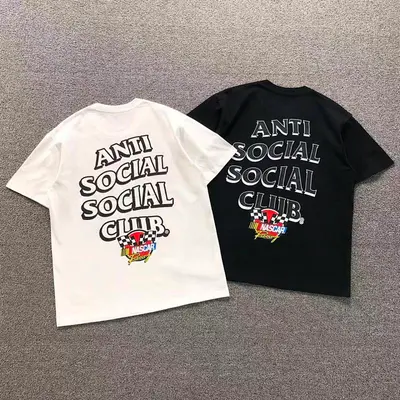 ￥85 ANTI SOCIAL SOCIAL CLUB T-SHIRT 1111190502（im 170cm 60kg i wear size M in the phot）