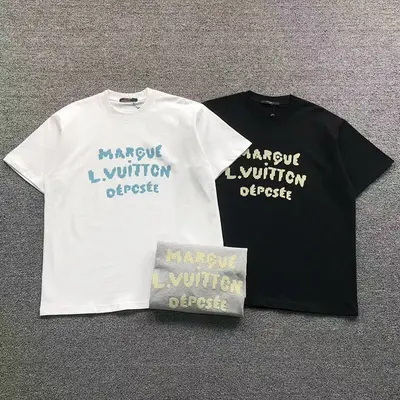 ¥118 L⭐ T-SHIRT 4112101133(im 170cm 60kg i wear size XL in the phot)