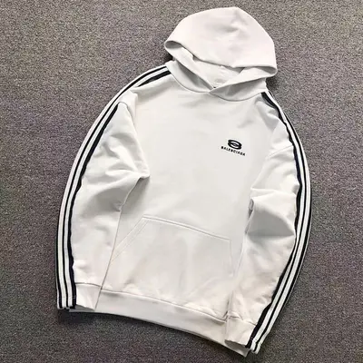 ￥258 B⭐L⭐⭐⭐IA⭐A HOODIE 3111270821（im 170cm 60kg i wear size M in the phot）