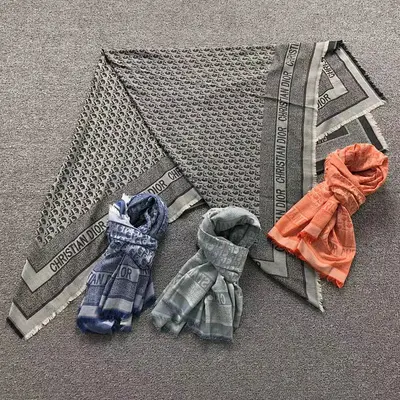 ¥88 D⭐O⭐ SCARF 5112757102 (长140CM*宽140CM*)