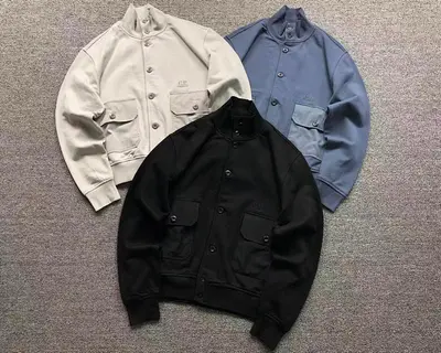 ¥308 CP HOODIE 3111280167 (im 170cm 60kg i wear size M in the phot)