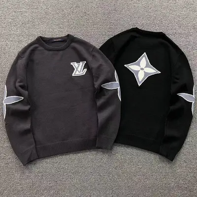 ￥215 L⭐ SWEATER 4112817156（im 170cm 60kg i wear size XS in the phot）