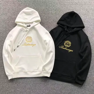 ￥215 B⭐L⭐⭐⭐IA⭐A HOODIE 2111280501（im 170cm 60kg i wear size L in the phot）