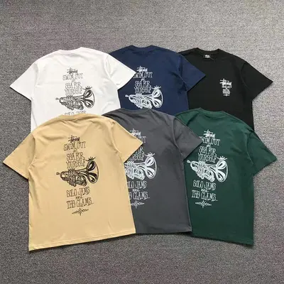 ￥78 STUSSY T-SHIRT 412052402（im 170cm 60kg i wear size M in the phot）