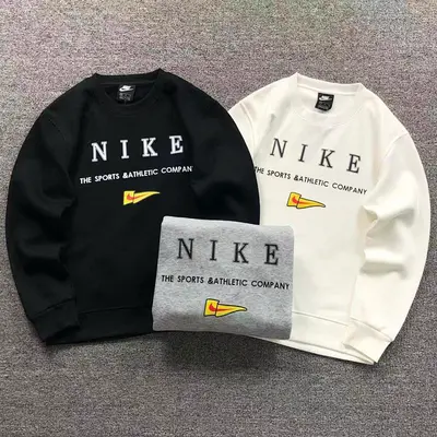 ¥175 N⭐K⭐ HOODIE 2112061201(im 170cm 60kg i wear size M in the phot)
