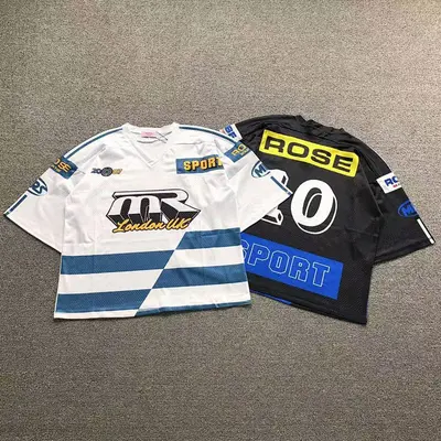 ¥98 M⭐RT⭐NE⭐O⭐E T-SHIRT 3112061517(im 170cm 60kg i wear size S in the phot)