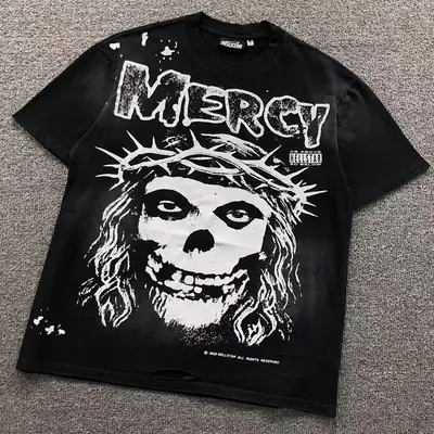 ¥108 HELLSTAR T-SHIRT 3112063217(im 170cm 60kg i wear size S in the phot)