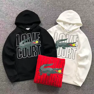 ￥215 LACOSTE HOODIE 2112101401（im 170cm 60kg i wear size M in the phot）