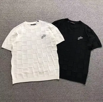 ￥135 L⭐ T-SHIRT 3112110321 （im 170cm 60kg i wear size L in the phot）
