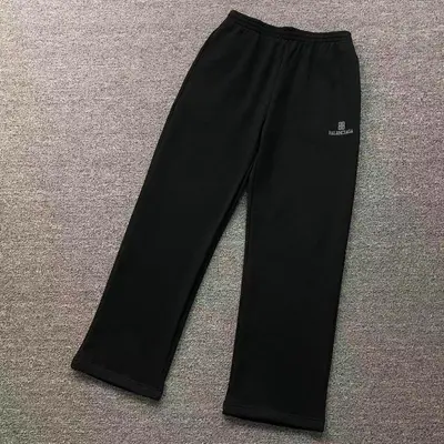 ￥188 B⭐L⭐⭐⭐IA⭐A TROUSERS 3112160221（im 170cm 60kg i wear size M in the phot）