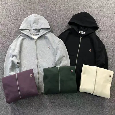 ￥125 BAPE HOODIE 1112240155（im 170cm 60kg i wear size M in the phot）