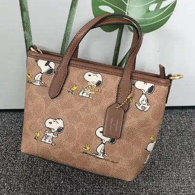 ￥178 C⭐A⭐H BAG 412240275（长19CM*宽10CM*高14CM)