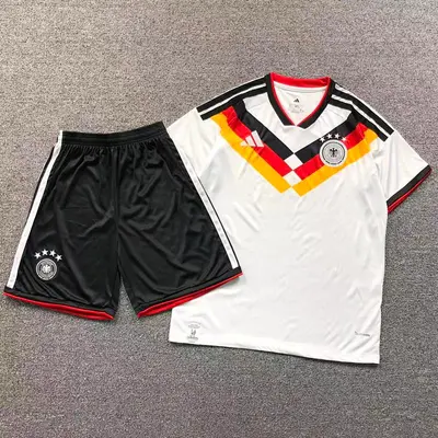 ¥78 FOOTBALL T-SHIRT SHORTS 11122604002(im 170cm 60kg i wear size L in the phot)