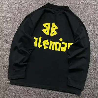 ¥165 B⭐L⭐⭐⭐IA⭐A LONG SLEEVED 4122721163(im 170cm 60kg i wear size S in the phot)