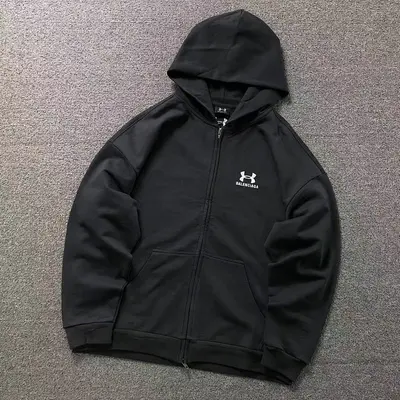 ¥245 B⭐L⭐⭐⭐IA⭐A HOODIE 4122718163(im 170cm 60kg i wear size XS in the phot)