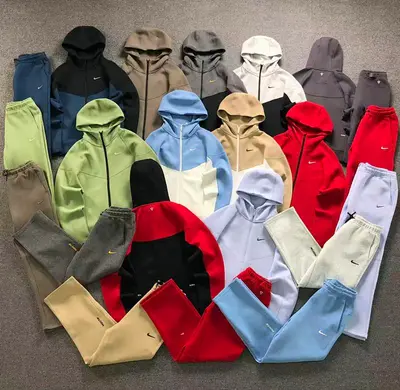 TOP ¥158 TROUSERS ¥128 N⭐K⭐ HOODIE TROUSERS 21122701001(im 170cm 60kg i wear size XL in the phot)