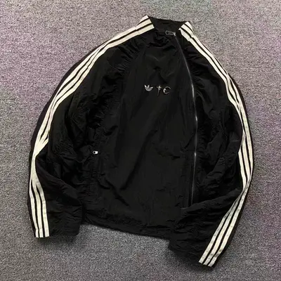 ¥388 A⭐I⭐AS THUG CLUB JACKET 21122704001(im 170cm 60kg i wear size M in the phot)