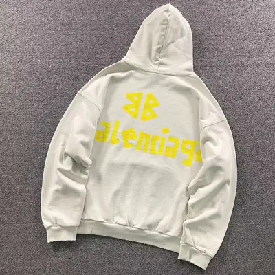 ¥235 B⭐L⭐⭐⭐IA⭐A HOODIE 4122702163(im 170cm 60kg i wear size XS in the phot)